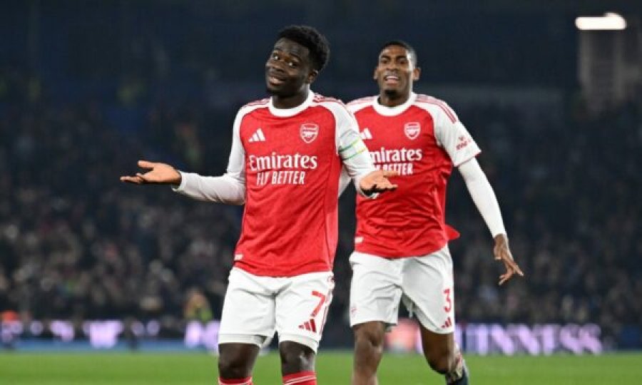 Arsenali i falet golit të Bukayo Sakas, shkëputet më shumë në krye