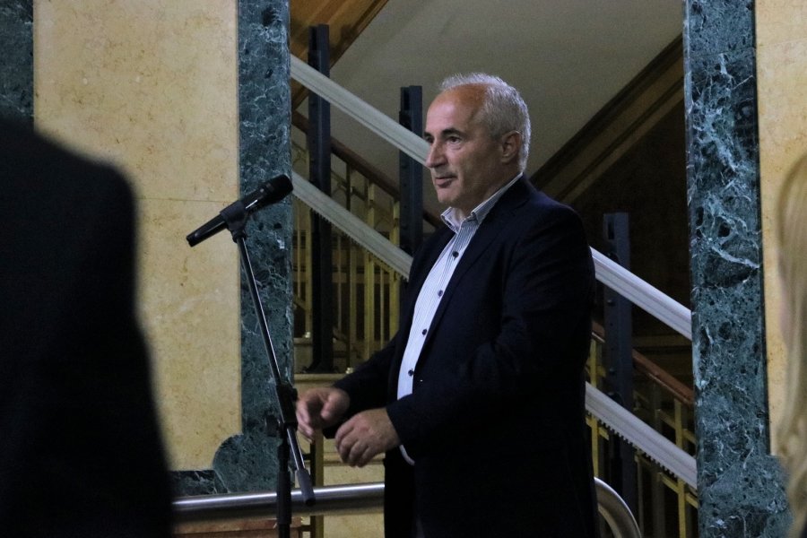 pas-shkarkimit-te-loshit-xheladin-hoxha-emerohet-u-d-i-zv-sekretarit