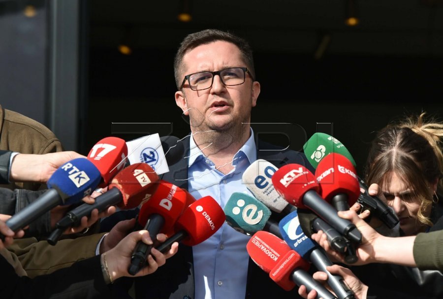 Mustafa  Ku ka qenë VV ja që pesë vite për të bërë këto ndryshime kushtetuese