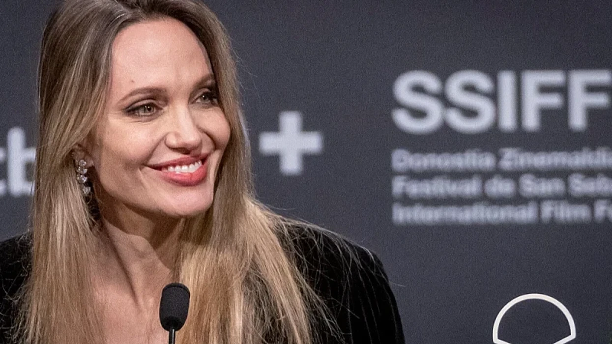 Angelina Jolie pohon se s’ka qenë në lidhje prejse u divorcua nga Brad Pitt