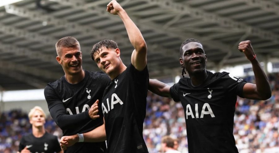 Barcelona nis bisedimet me agjentin e yllit të Tottenhamit