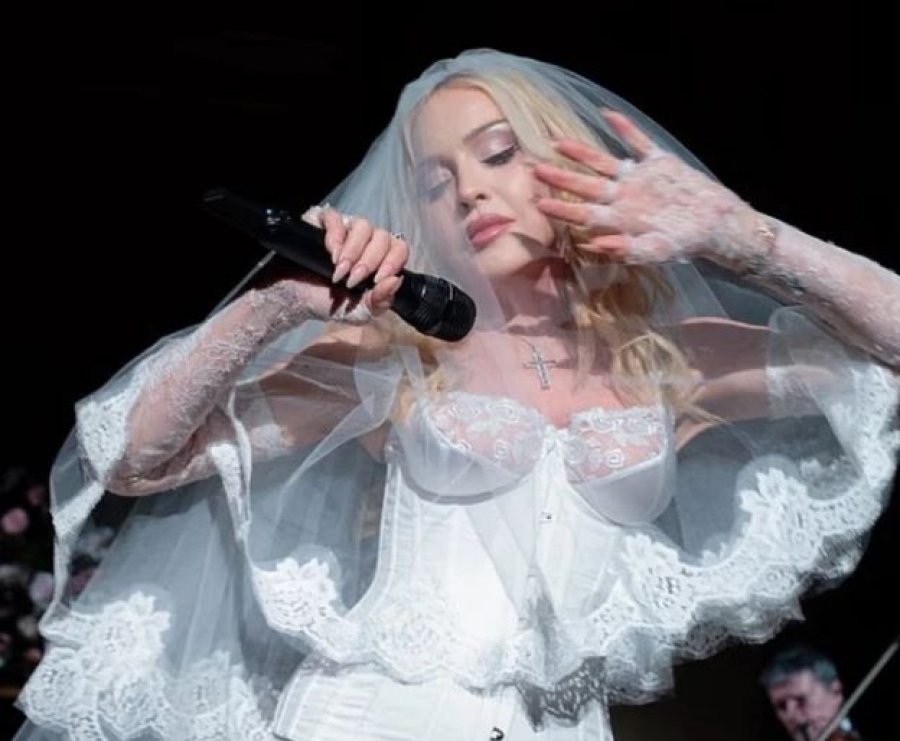 Madonna rikthehet si nuse për Dolce   Gabbana  42 vjet pas  Like A Virgin   video 