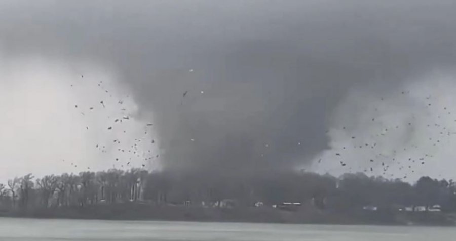 Tornado në Michigan  raportohet për të paktën katër të vdekur  video 