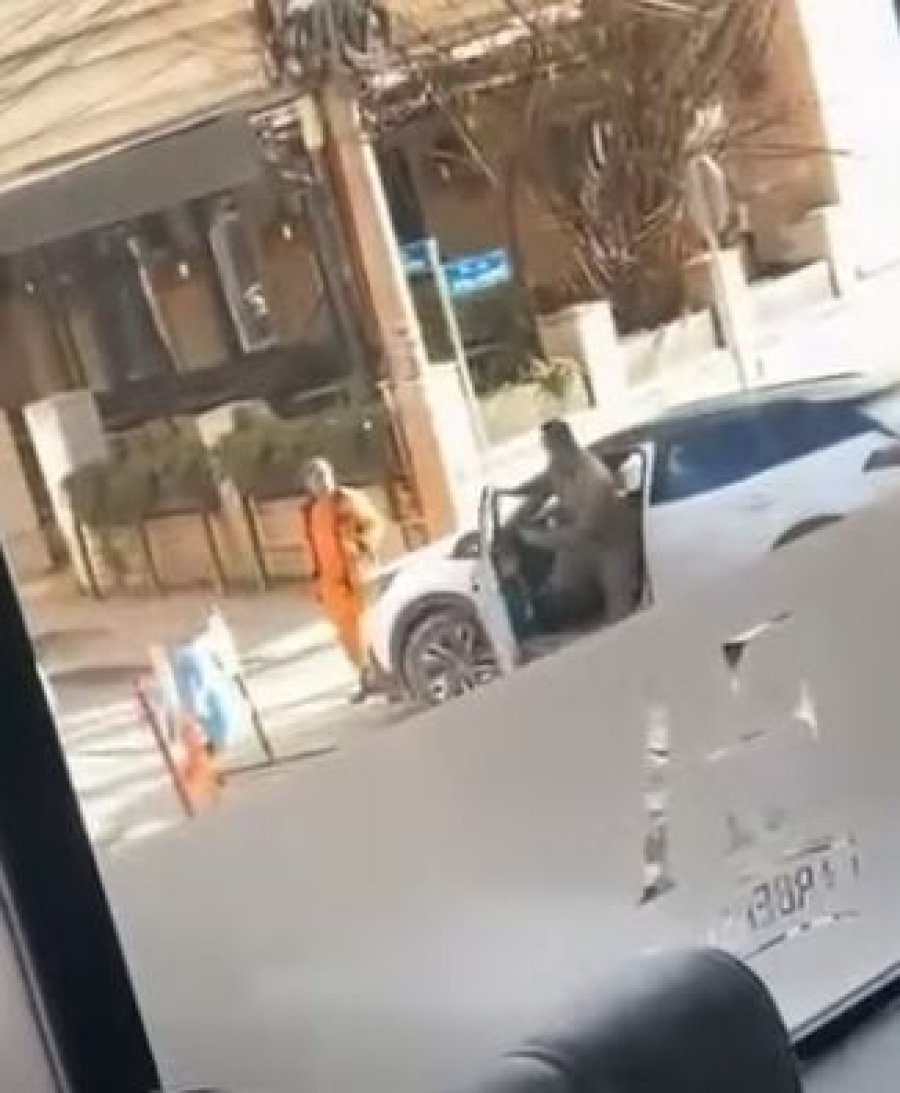 Po punonte në rrugë, sulmohet punëtori në Ferizaj