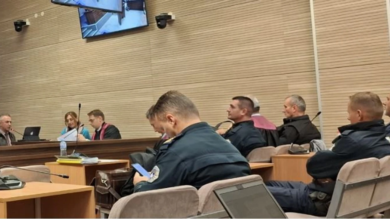 Gjykimi ndaj Kostiq e Miloviq  prokurorja  U kryen vrasje  djegie të kufomave e kërkoheshin përkrahësit e UÇK së