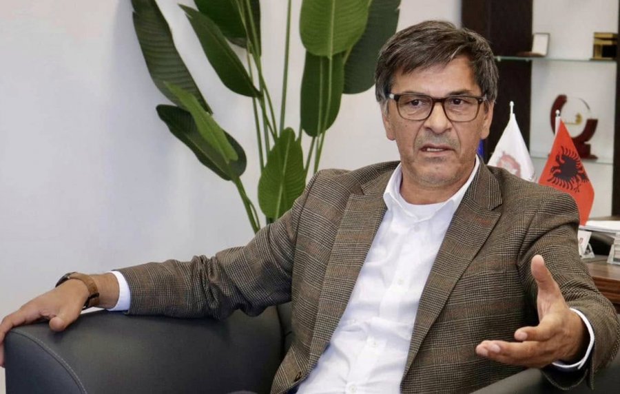 Kryeziu: Përplasja mes sistemit politik dhe mendësisë së liderëve po prodhon kriza të vazhdueshme në Kosovë