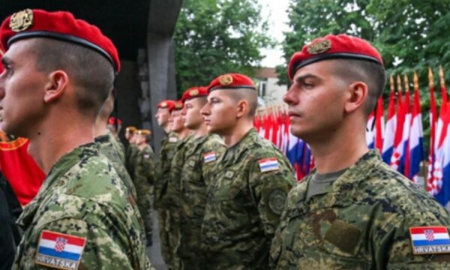 Kroacia fillon trajnimin ushtarak të detyrueshëm dymujor