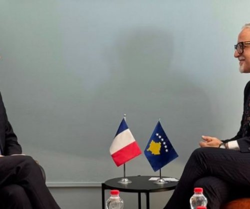 Vitia takon ambasadorin francez, diskutohet thellimi i bashkëpunimit në shëndetësi