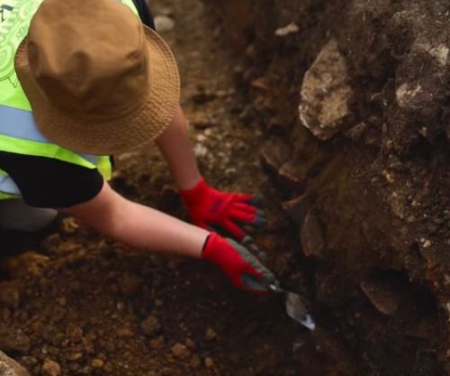 Zbulohet një vendbanim i ri arkeologjik në zonën e Lushnjës [video]