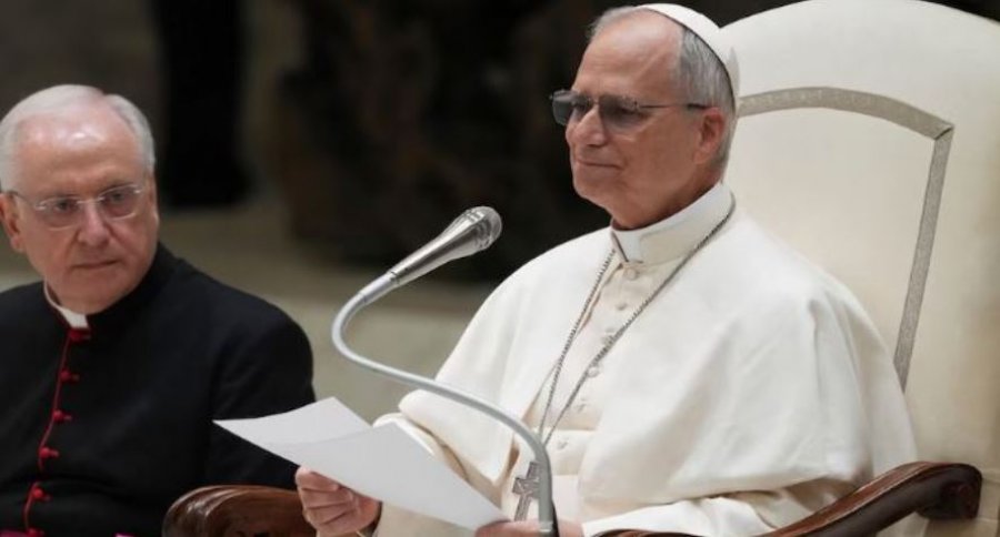 Papa Leoni XIV shkarkon peshkopin e San Diegos  i dyshuar për vjedhjen e 250 mijë dollarëve