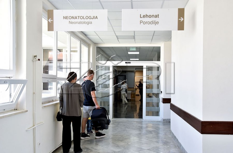 Klinika e Gjinekologjisë  Lehonat të befasuara për të mirë me kushtet