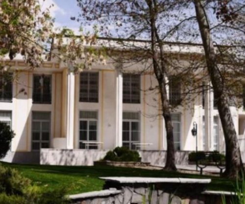 Zvicra dhe Gjermania mbyllin përkohësisht ambasadat në Iran