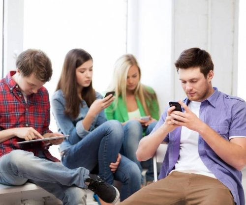 Pasojat që vijnë nga fiksimi për telefonat, sidomos për adoleshentët