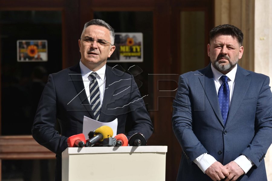 Kosova gjendet në situatën më të rëndë që nga pavarësia, thotë Tahiri