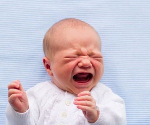 Pse qajnë foshnjat dhe si mund t’i qetësojnë prindërit