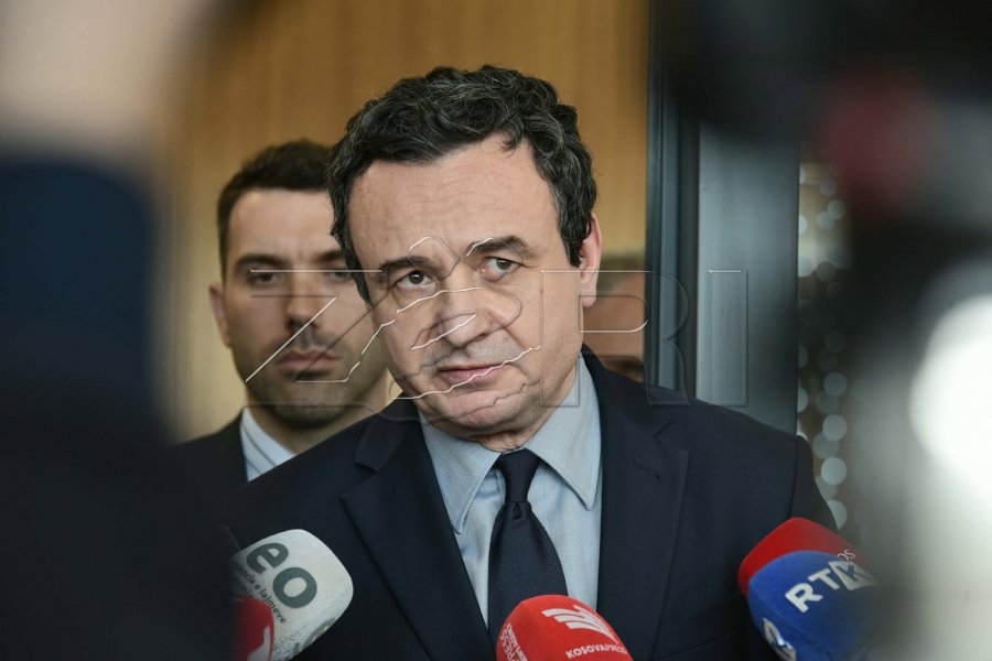 Kurti sot u dërgon ftesa liderëve opozitarë për takim javën e ardhshme