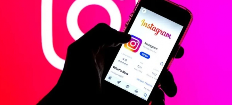 Meta teston lidhjet e klikueshme në përshkrimet e postimeve në Instagram