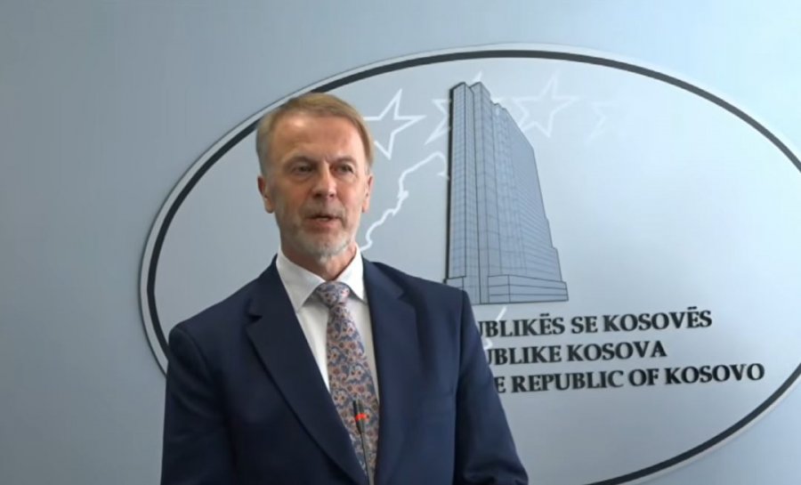 Orav  Nga nesër nis zbatimi i Ligjit për të Huajt me masa shtesë