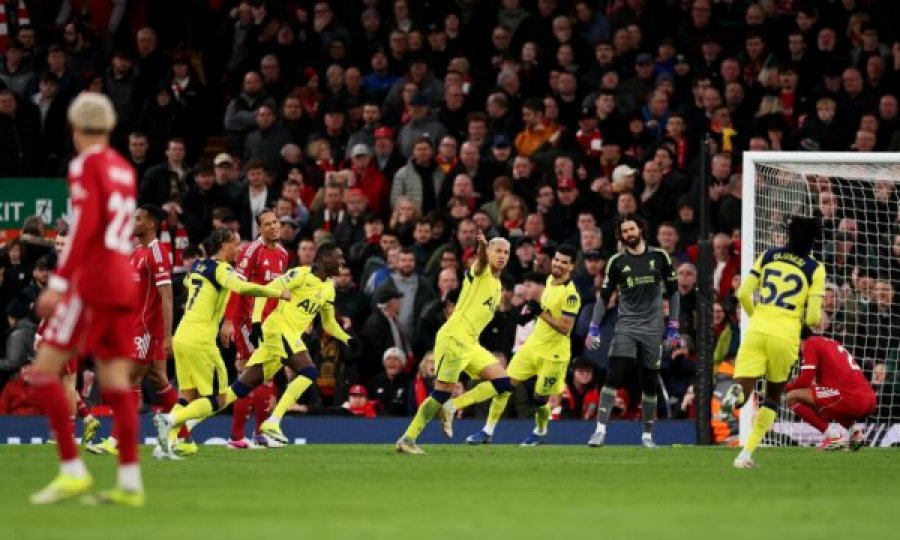 Tottenhami merr një pikë të artë në  Anfield 