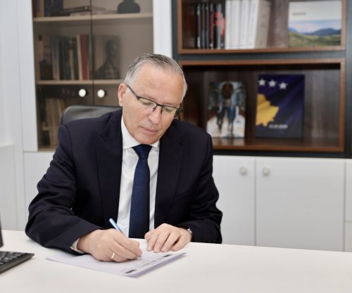 Hamza nënshkruan peticionin kombëtar në mbështetje të ish-krerëve të UÇK-së