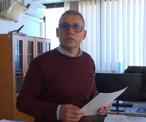 Inspektori i Autoritetit të Konkurrencës nis protestë në zyrë, pretendon diskriminim dhe shkelje të të drejtave