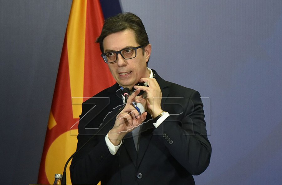 Pendarovski: Gjuha shqipe është zyrtare në Maqedoni, do të jetë problem i madh nëse Gjykata Kushtetuese do ta shfuqizojë