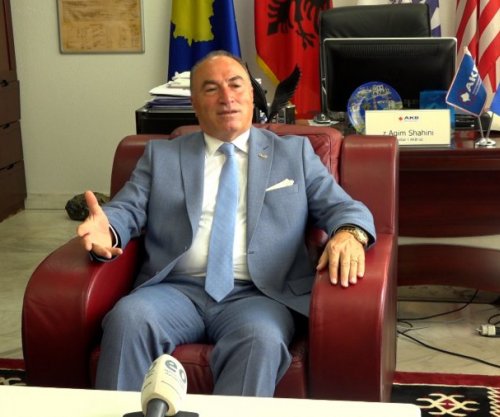 AKB: Heqja e masave nga Bashkimi Evropian korrigjim i vonuar, dështim i institucioneve vendore