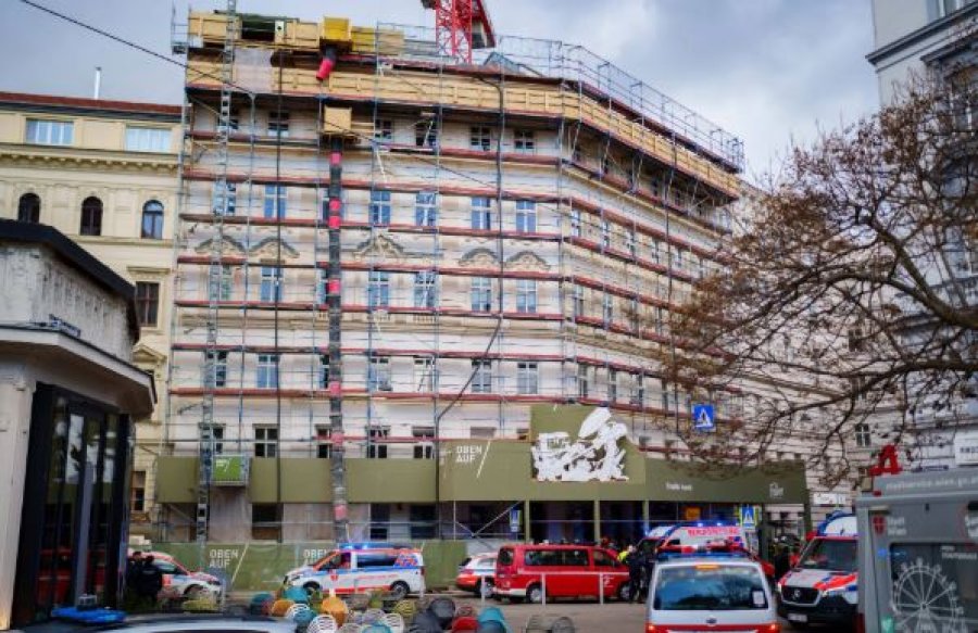 “Ishte si një film apokaliptik”: Dëshmitarët rrëfejnë tragjedinë në Vjenë për gazetën austriake