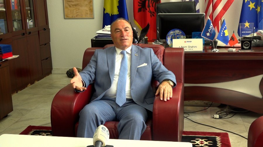 AKB  Heqja e masave nga Bashkimi Evropian korrigjim i vonuar  dështim i institucioneve vendore