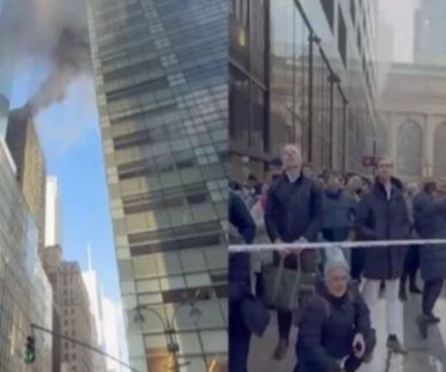 Zjarr në një ndërtesë 28-katëshe në Manhattan, ,ë shumë se 250 zjarrfikës u angazhuan në operacion