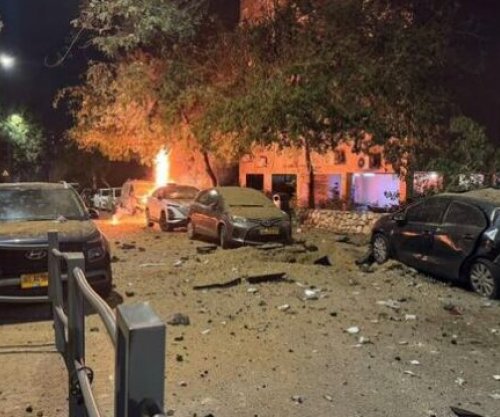 Pamje nga sulmi hakmarrës i Iranit në Izraelin qendror