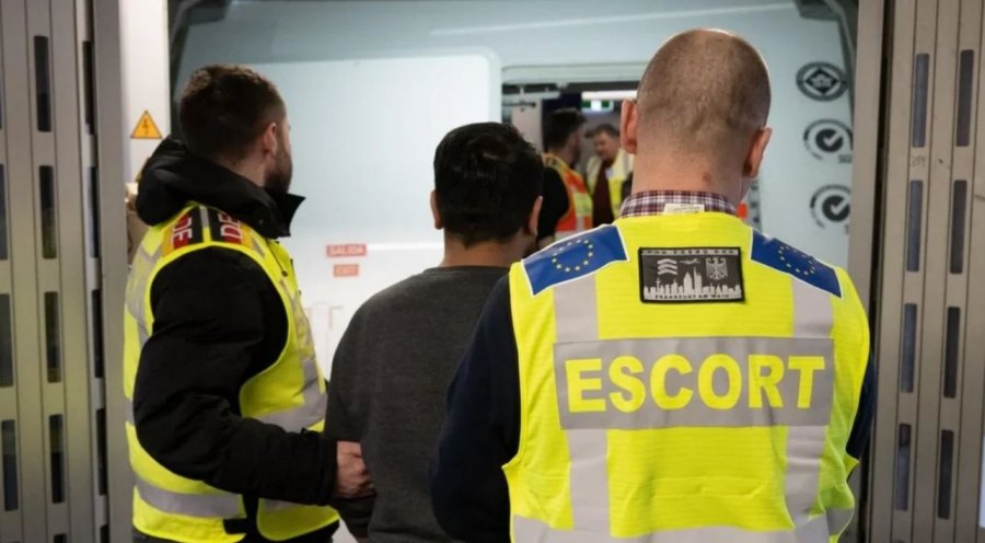 Eurostat  Bien ndjeshëm kërkesat për azil  shqiptarët zgjedhin punësimin ligjor