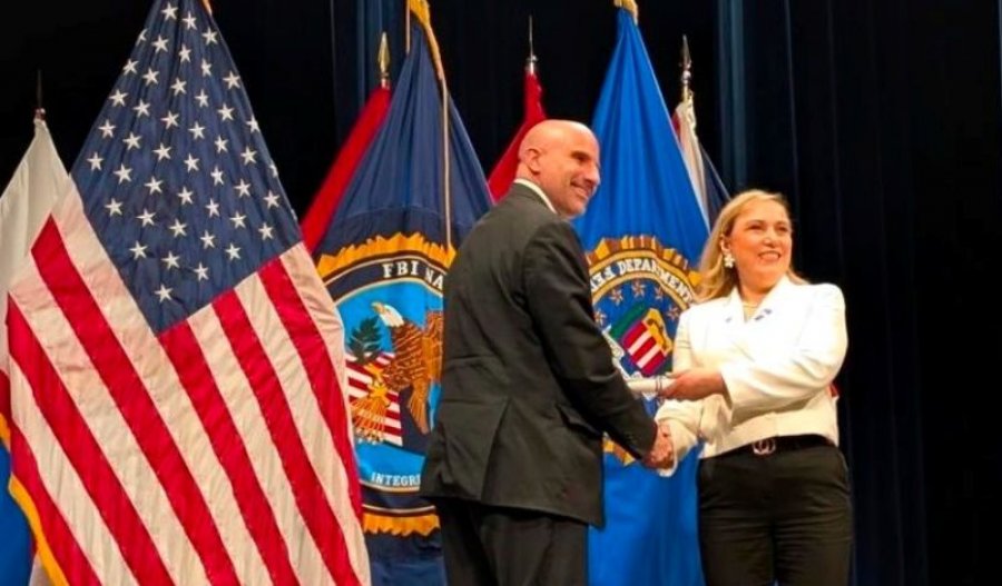 Majorja kosovare, Vjollca Hoti nderohet nga FBI