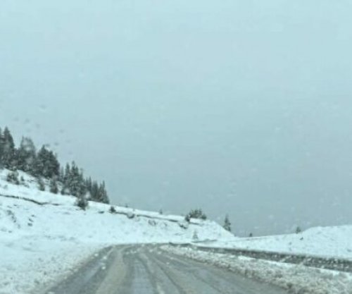 Rruga Pejë-Kullë-Rozhajë bëhet e kalueshme për të gjitha automjetet, por vetëm me pajisje dimërore