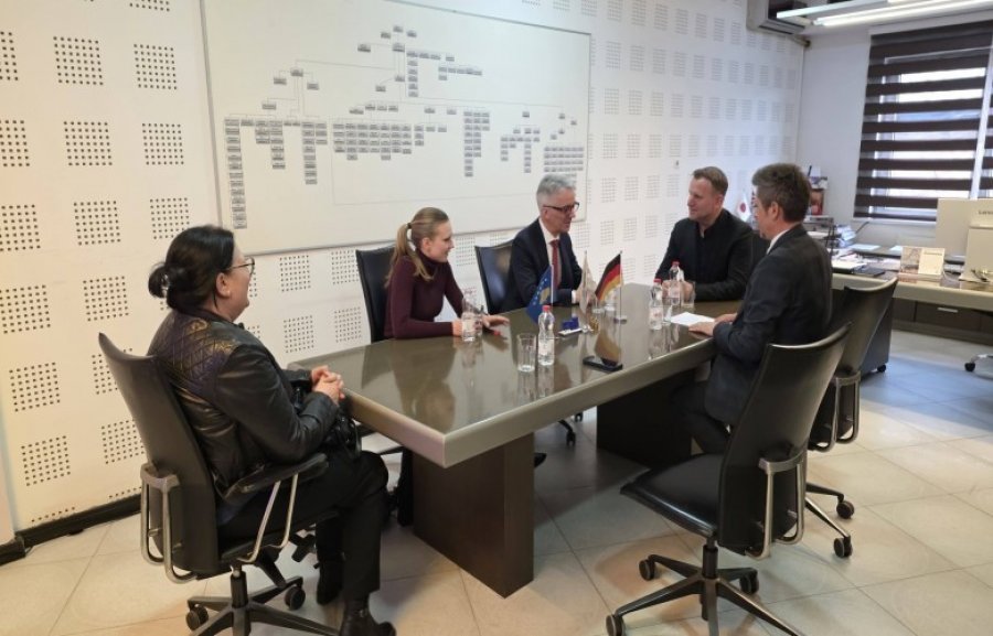 Ambasadori gjerman viziton RTK-në, diskutohet bashkëpunimi i vazhdueshëm