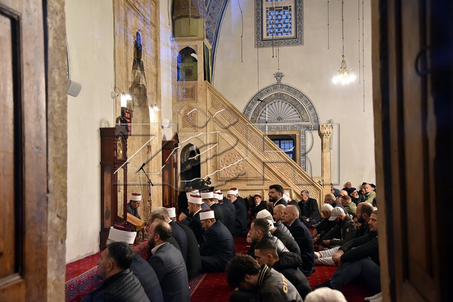 Abdixhiku uron Fitër Bajramin: Kjo festë le të na rikujtojë solidaritetin, faljen dhe kujdesin për njëri-tjetrin