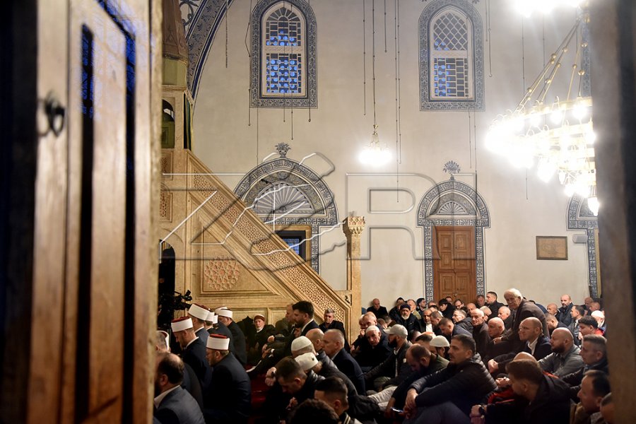 Haxhiu uron Bajramin: Kjo festë është e rëndësishme dhe na mëson si ta ndajmë mirësinë me të tjerët 