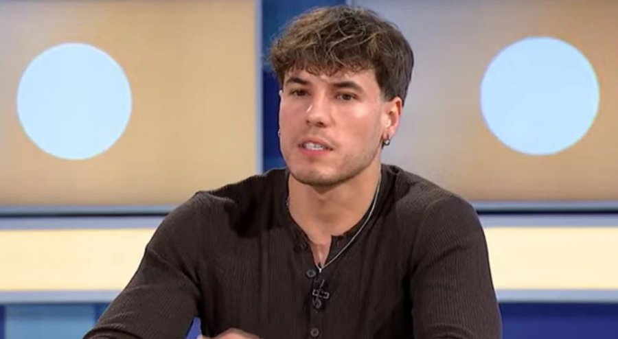 klodi-rrefen-jeten-pas-bbvk-flet-per-raportet-me-ish-banoret-dhe-zgjedh-te-mbaje-private-lidhjen-e-tij