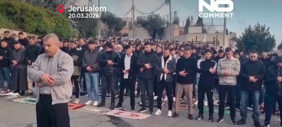 Tension gjatë faljes së Bajramit në Jerusalem, forcat izraelite përdorin gaz lotsjellës