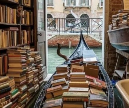 Libraria e veçantë në Venecia, sfidon edhe përmbytjet