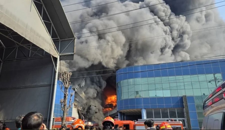 Tragjedi në Korenë e Jugut, 14 të vdekur nga zjarri në një fabrikë
