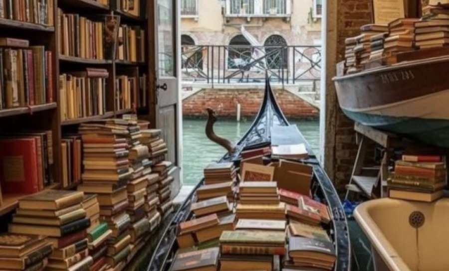 libraria-e-vecante-ne-venecia-sfidon-edhe-permbytjet