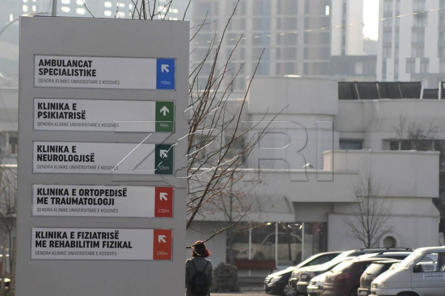 Drejtori i Psikiatrisë në QKUK akuzohet për mosrespektim të orarit