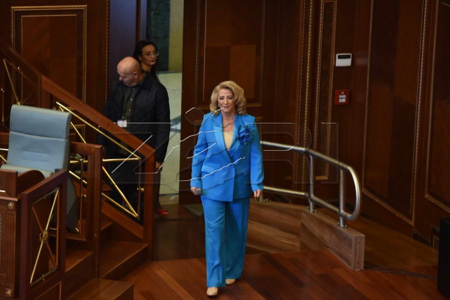 i-gjeneruan-reklame-me-ai-shperthen-shkurte-fejza-zoti-i-vrafte