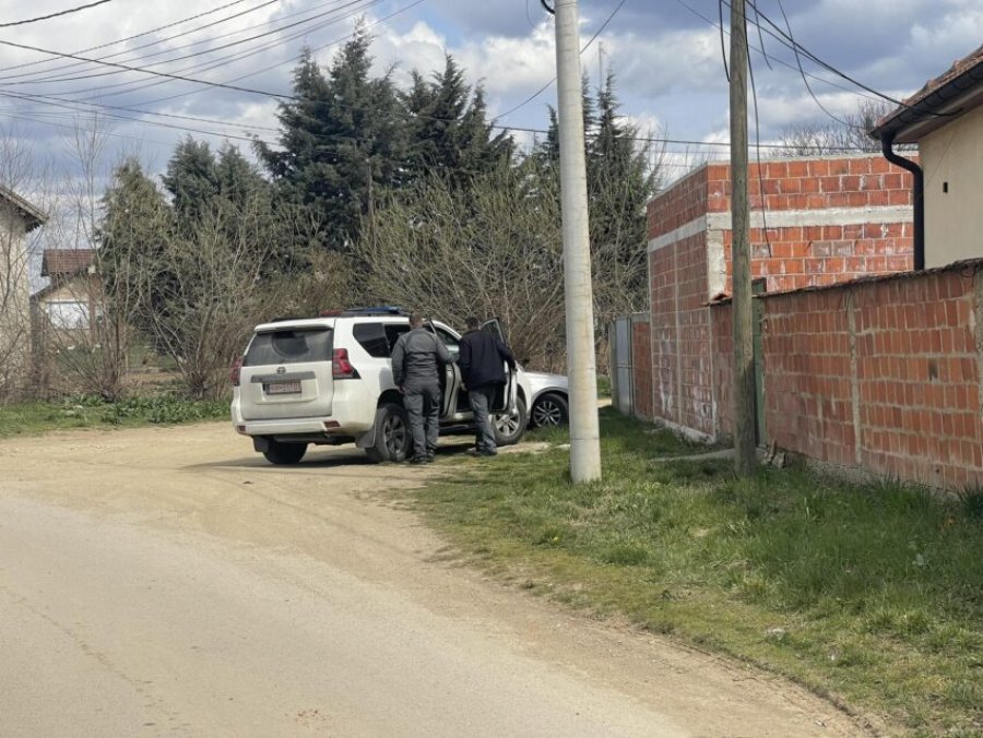 Policia shkon në shtëpinë e viktimës Ilaz Brahimi