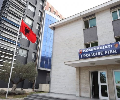 Krim i rëndë në Fier, burri vret gruan e më pas veten