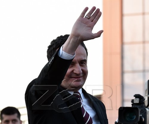 Kurti udhëton për në Francë, do të takohet me Macronin