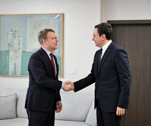 Kryeministri Kurti priti në takim komisionerin Kamp