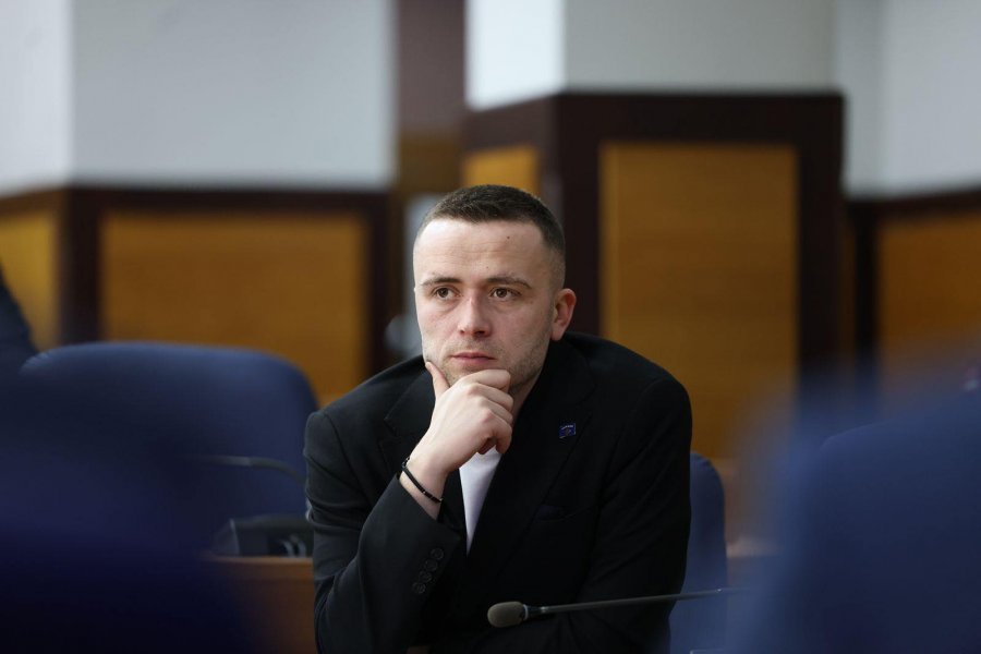 Egzon Pacolli emërohet shef i asamblistëve të LDK-së në Prishtinë