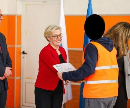 Gërvalla ndan çertifikatat për 21 të rinj, përfundojnë me sukses programin “Future Makers”